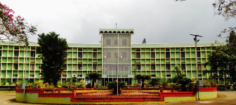Farook-College-Administrative-Block.jpg