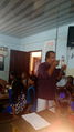 ഉണർവ്'17 അ‍ഞ്ചാമത്തെക്ലാസ് ശ്രീ വിജയൻ മാസ്റ്റർ സയൻസ് പരീക്ഷണങ്ങൾ - ക്ലാസ് എടുക്കുന്നു.