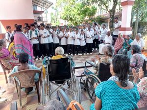 SPC cadets visited the Old Age Home of Veli Fortkochi on 19 October 2019. The visit was to share some precious moments with the old people of the Home and to develop empathy with old people.