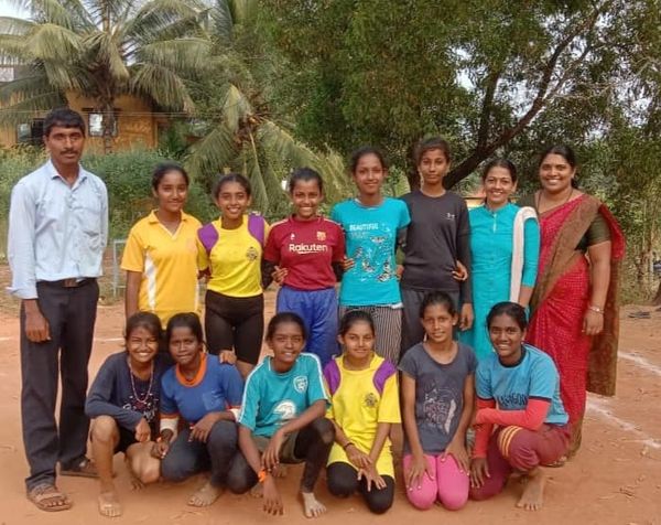 പ്രമാണം:11051 Sports Kabaddi.jpg1.jpg