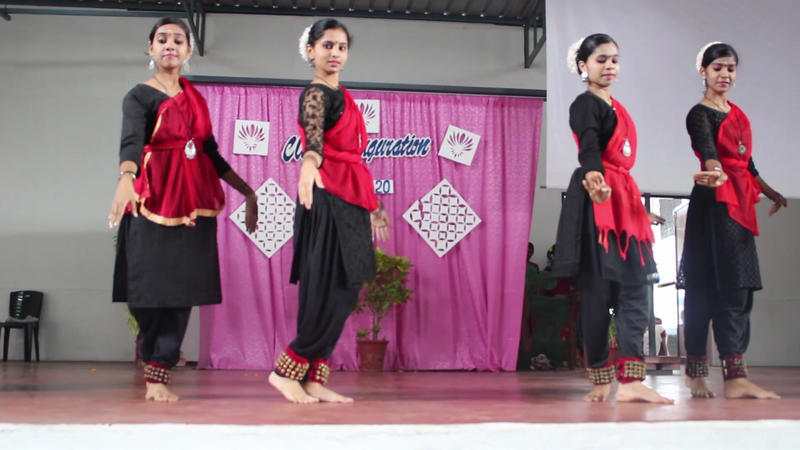 പ്രമാണം:21001 hindhi club4.resized.png