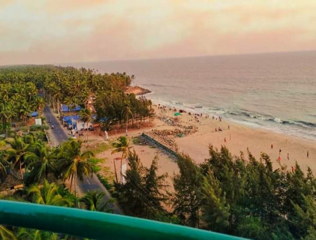 പ്രമാണം:24047Chavakkad beach.jpg