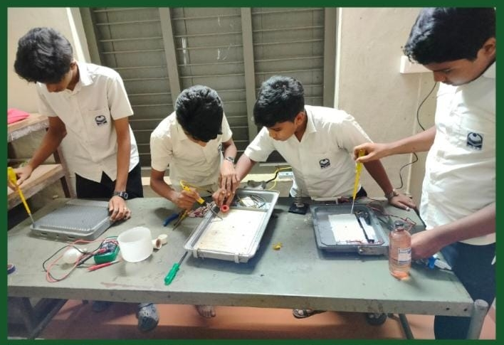 പ്രമാണം:19009-Energy club- LED Light repairing.png