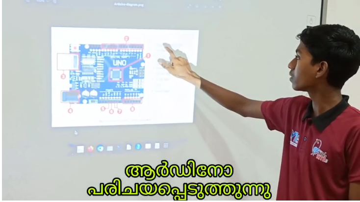 പ്രമാണം:42003 robo.png