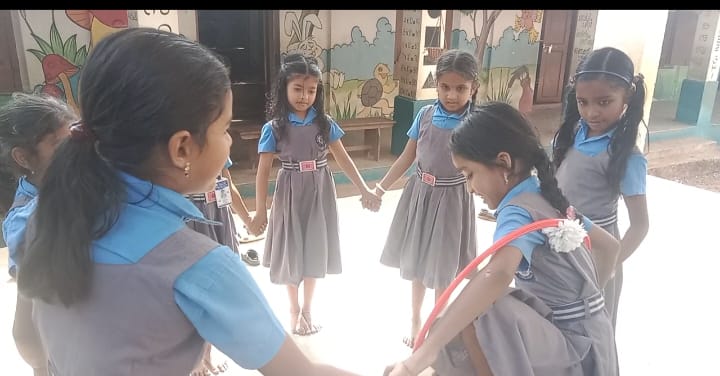 പ്രമാണം:20601 കളിയങ്കണം.jpg