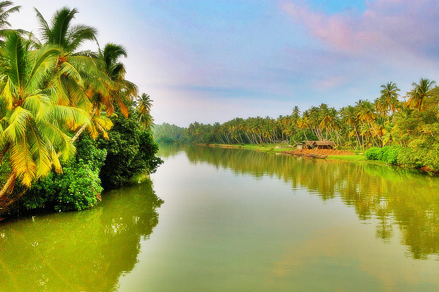 പ്രകൃതി രമണീയമാണ് ഈ ഗ്രാമം.