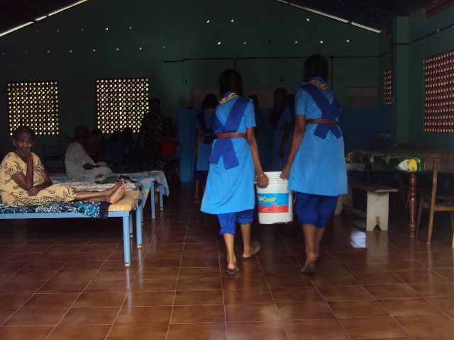 പ്രമാണം:Cleaning2011 35052 2.jpg