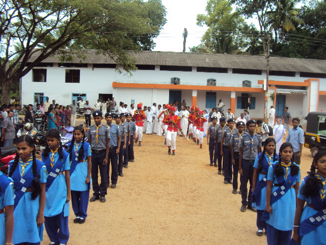 പ്രമാണം:Meritaward 35052 (1).jpg