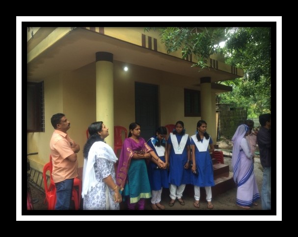 പ്രമാണം:Veedu 16 35052 (3).jpg