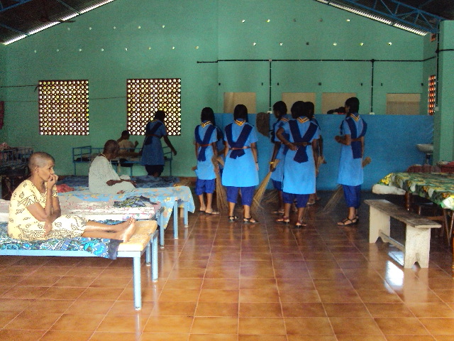 പ്രമാണം:Cleaning2011 35052 1.jpg
