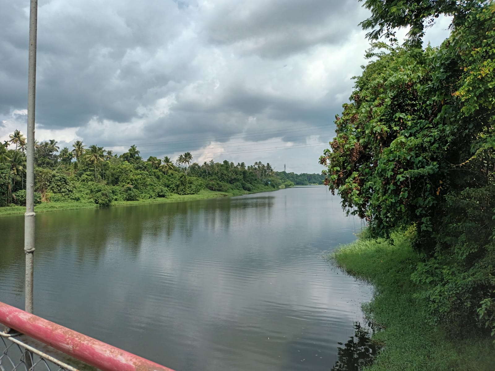 കല്ലൂർ പുഴ