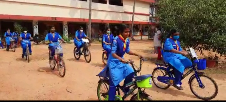 പ്രമാണം:Pc5 43065.jpeg