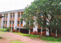 പ്രമാണം:Adb hostel.jpg