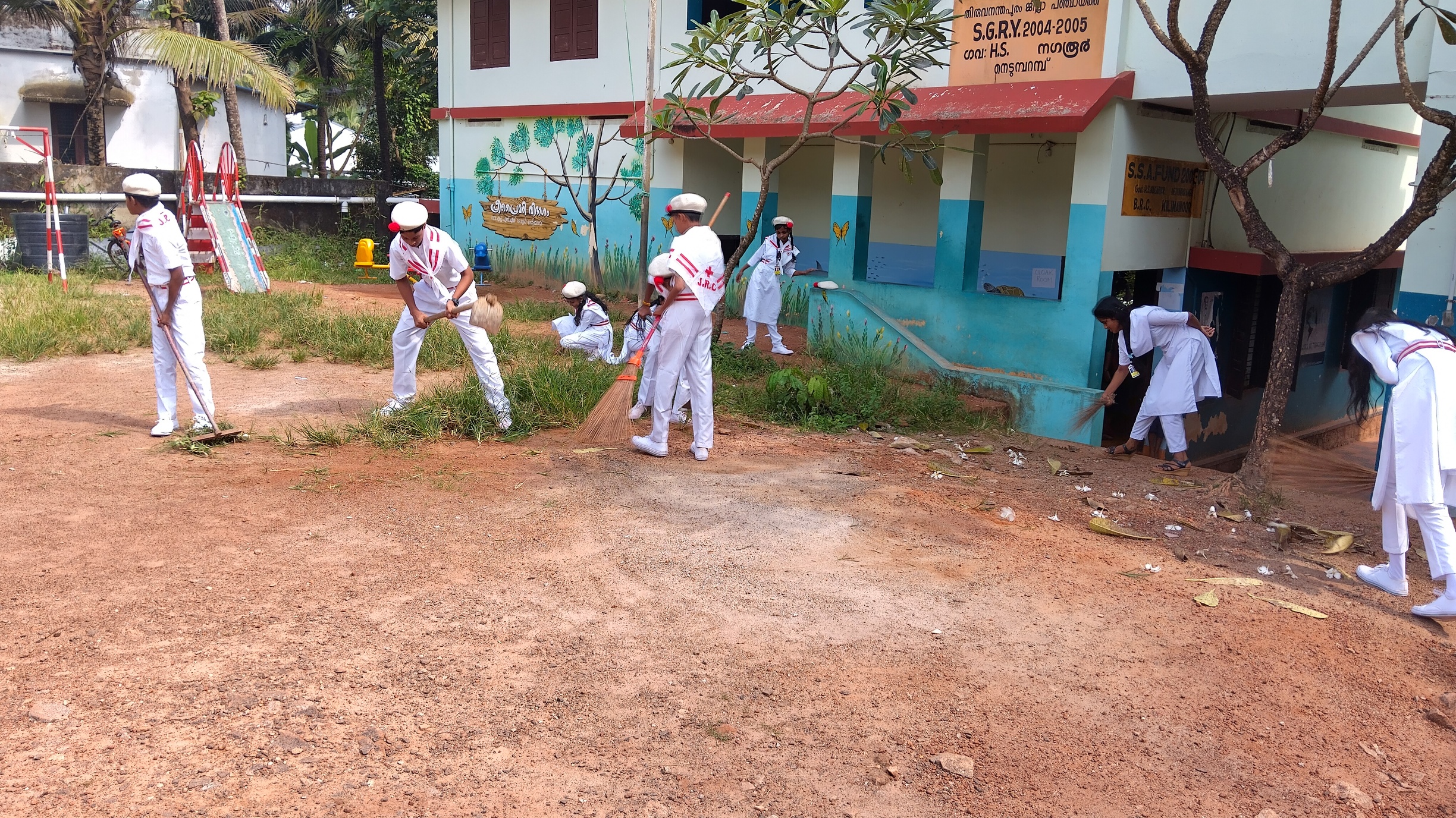 JRC യുടെ നേതൃത്വത്തിൽ നടത്തിയ ശുചീകരണ പ്രവർത്തനം