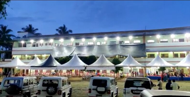 പ്രമാണം:15051 ahs night view.png