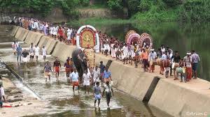 POTHOZHIKAVU POORAM