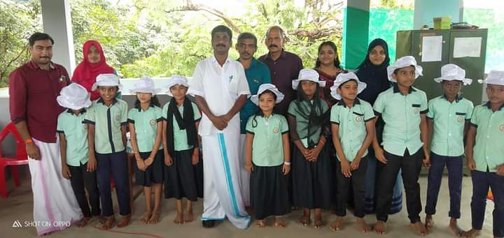 പ്രമാണം:48502 ശുചിത്വ സേന 2.jpeg