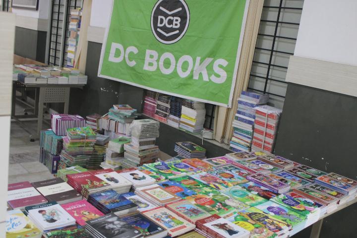 പ്രമാണം:17018 vidyarangam-5.jpeg