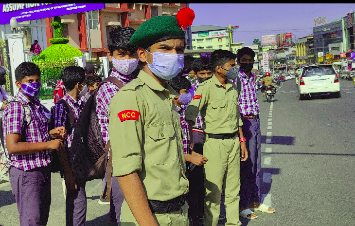 പ്രമാണം:15051 ncc on duty.png
