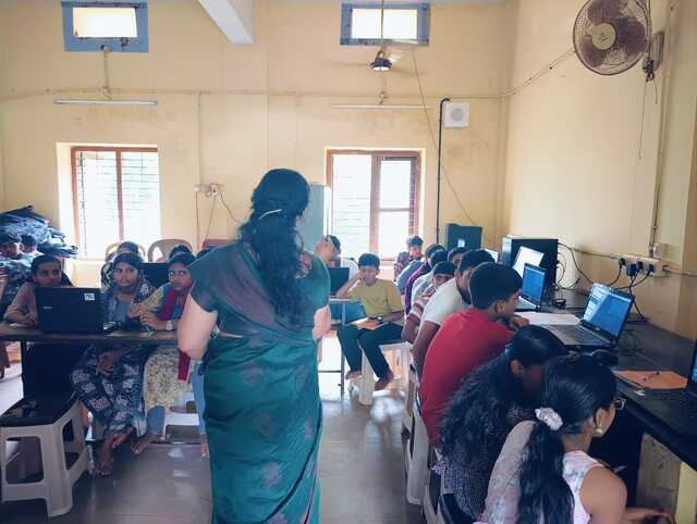 പ്രമാണം:20008 LK camp2.jpeg