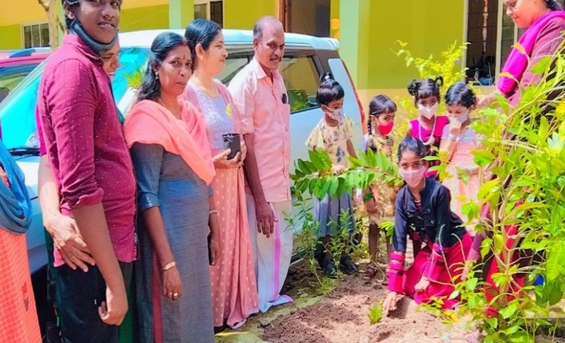 പ്രമാണം:34013JUNE 5.jpg