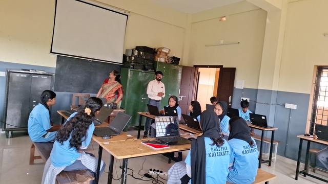 പ്രമാണം:11017 lkcamp phase2.jpg