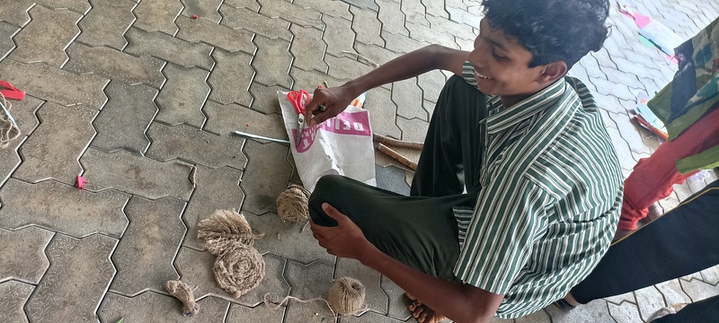 പ്രമാണം:46062 we4.jpg