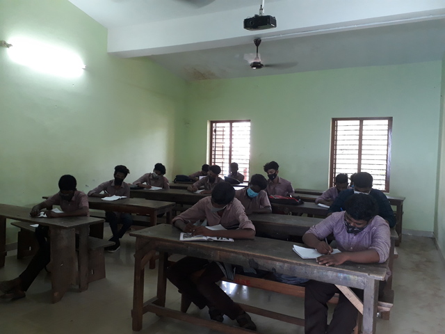 പ്രമാണം:44055 HCR.resized.jpg