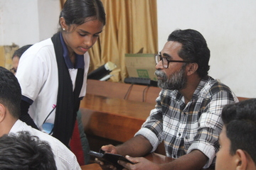 പ്രമാണം:23014 AICLASS FOR PARENTS6.jpg