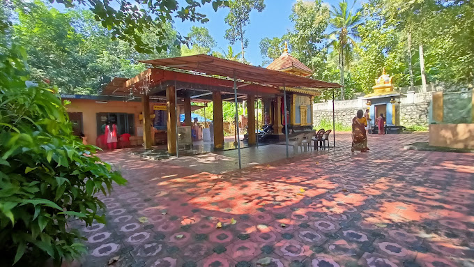 പ്രമാണം:44065 Durga temple.jpg