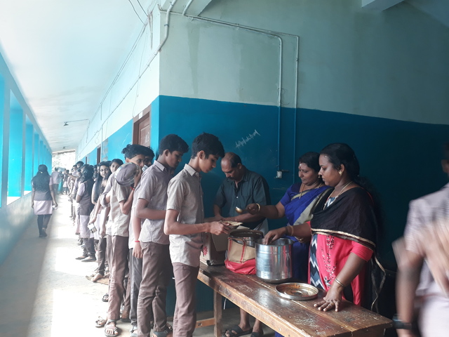 പ്രമാണം:44055 class old1f12.resized.jpg