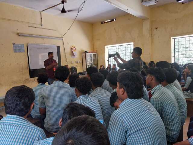 പ്രമാണം:42086 coun3 25.jpg