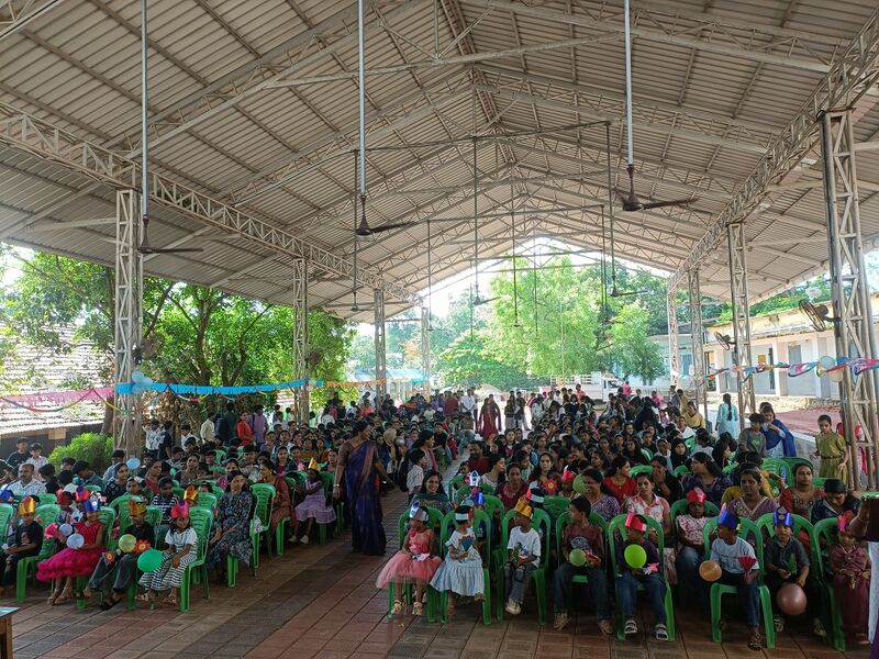 പ്രമാണം:12031 kuttamath praveshnolsavam 202635.jpg
