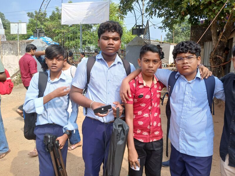 പ്രമാണം:21060 lk schoolwiki1.jpg