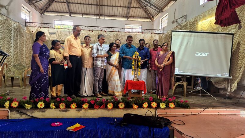 പ്രമാണം:22058 pravesanolsavam inauguration 2025.jpg