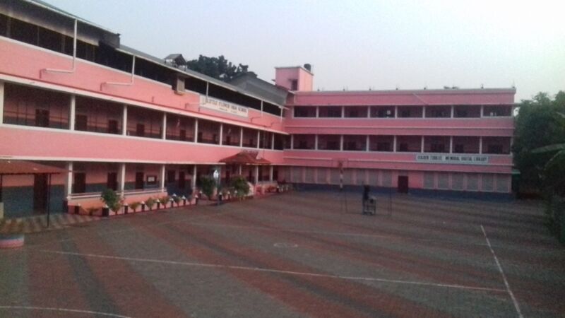 പ്രമാണം:25105 School campus.jpg