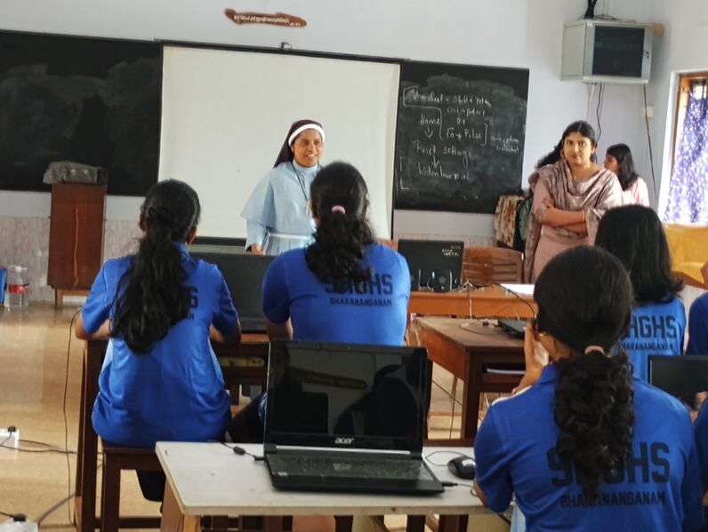 പ്രമാണം:31076 Camp3.resized.jpg