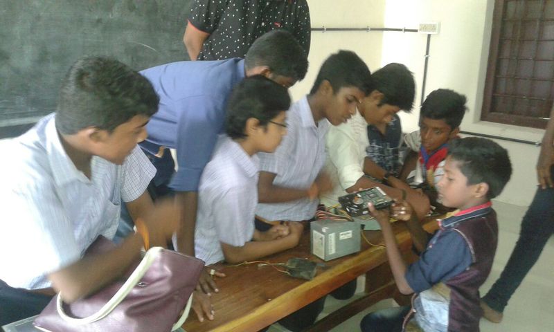 പ്രമാണം:41102kuttykoottam training2.jpg