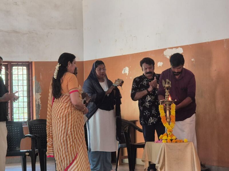 പ്രമാണം:42050 june1 5.jpg