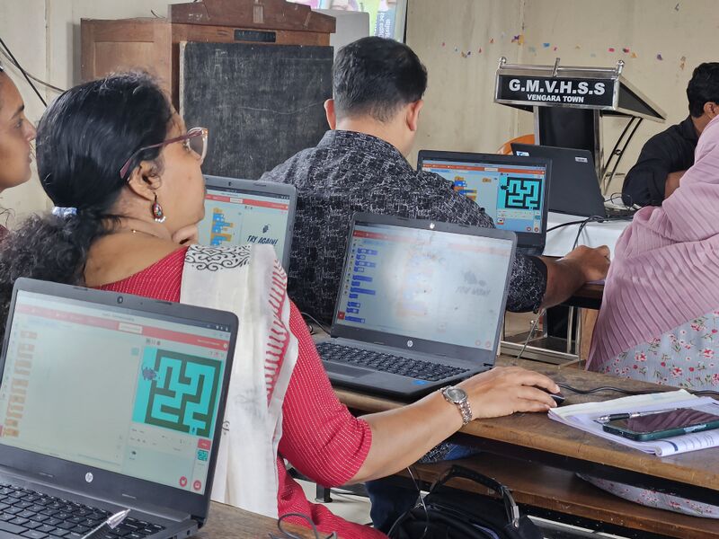 പ്രമാണം:Drcmlp-std-6 aug12-14.jpg