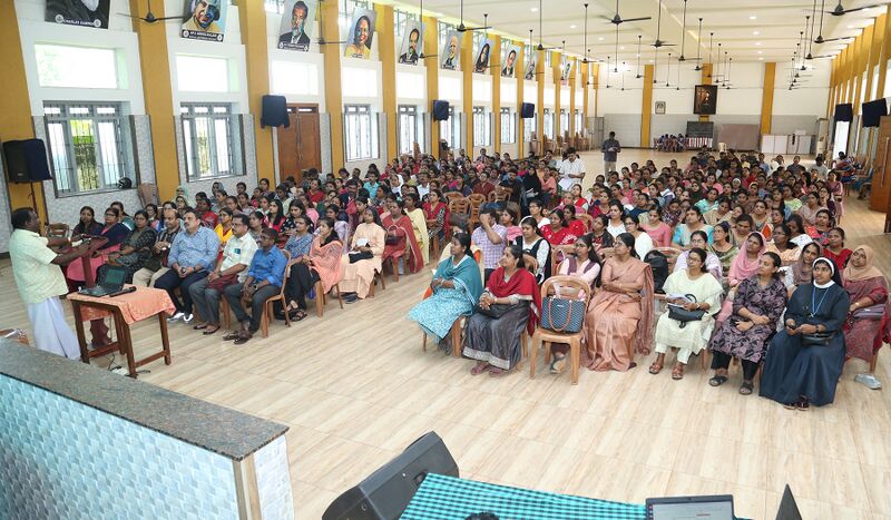 പ്രമാണം:LKM dist WS ALP8.jpg