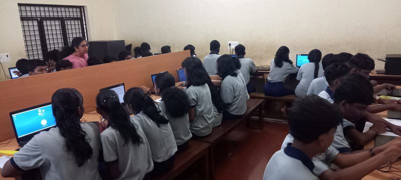 പ്രമാണം:Regular class.png