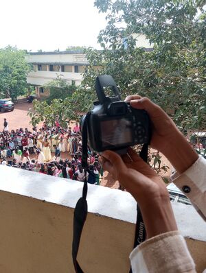 11025-hightech-digital camera .jpg