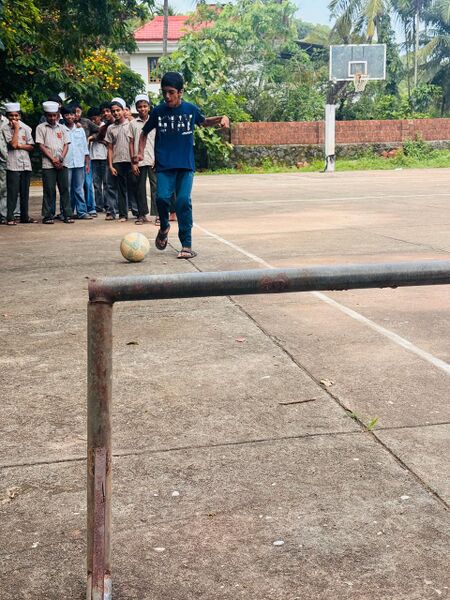 പ്രമാണം:12039-KGD-GOAL2026-Kick2.jpg