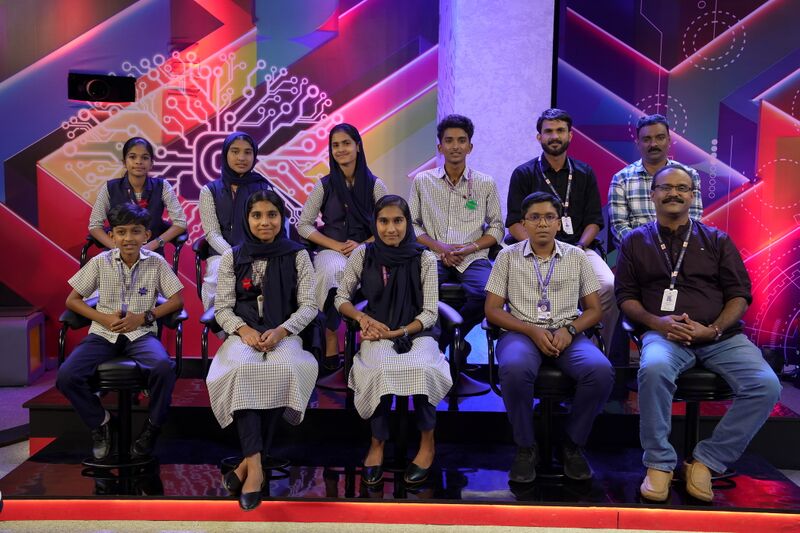 പ്രമാണം:15088 HV 4.0 teamghsKurumbala.JPG