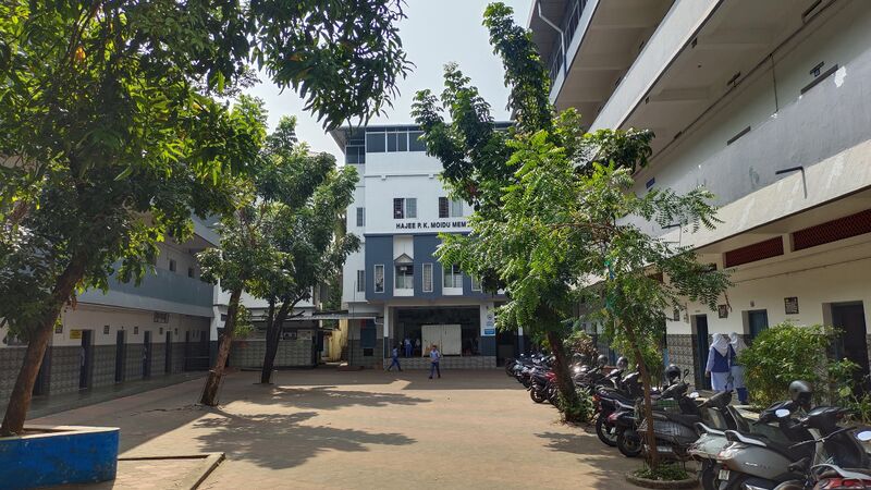 പ്രമാണം:17091 school building.jpg