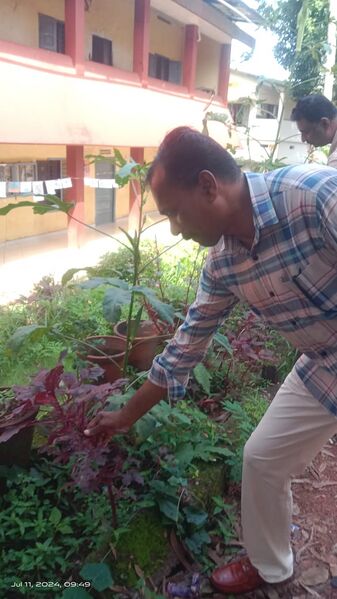 പ്രമാണം:18011 glimpses of farming4.jpg