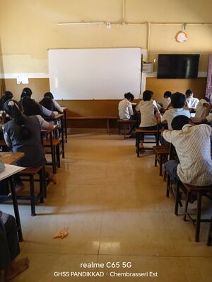 18027-Hitech-classroom.jpg