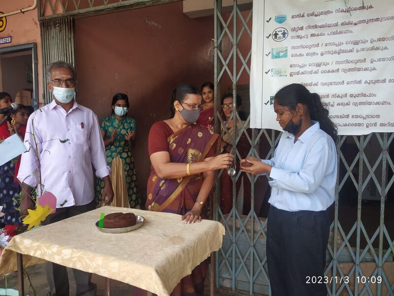 പ്രമാണം:21068 newyear2.jpeg