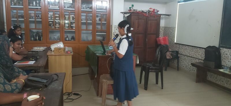 പ്രമാണം:28002 pc1.jpg